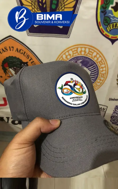Fungsi Topi Custom Bagi Perusahaan