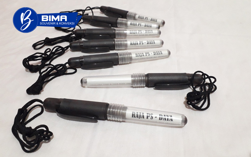 Pulpen Custom Logo untuk Seminar, Perusahaan, dan Event